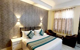 Hotel Khusbu Residency, Green Park Market, South Delhi